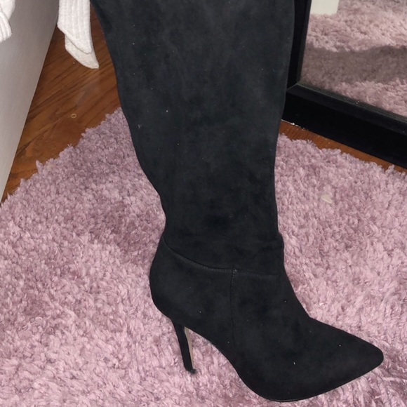 Over the knee suede boots - Picture 2 of 4